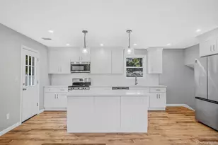 18 Joyce Dr, Riverhead, NY 11901 - Photo 12