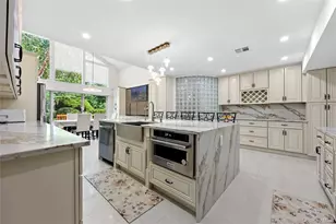 249 Glen Cove Rd, Old Westbury, NY 11568 - Photo 12