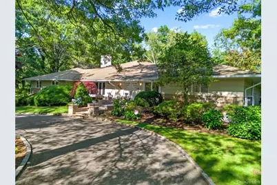 249 Glen Cove Road, Old Westbury, NY 11568 - Photo 2