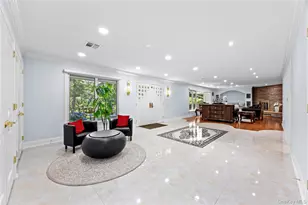 249 Glen Cove Rd, Old Westbury, NY 11568 - Photo 4