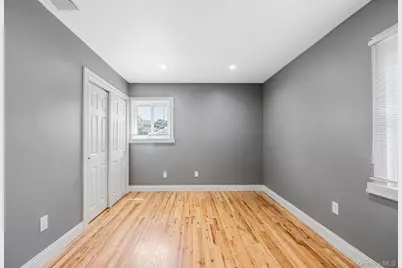 95 Walnut Street, Lake Grove, NY 11755 - Photo 18