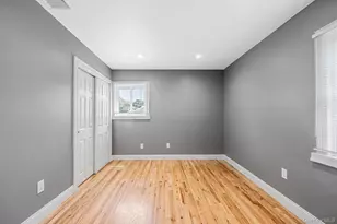 95 Walnut St, Lake Grove, NY 11755 - Photo 18