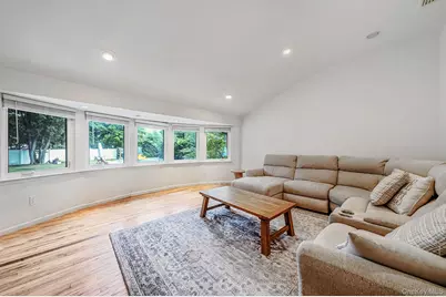 95 Walnut Street, Lake Grove, NY 11755 - Photo 10