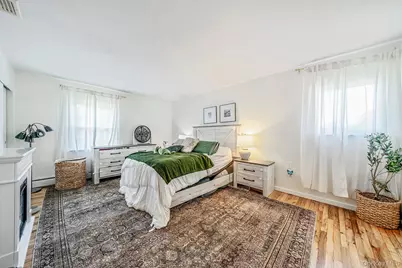 95 Walnut Street, Lake Grove, NY 11755 - Photo 14