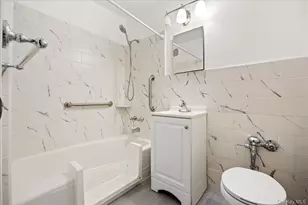 88-08 151st Ave, Howard Beach, NY 11414 - Photo 16
