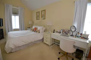 2698 Rosebud Ave, Merrick, NY 11566 - Photo 24