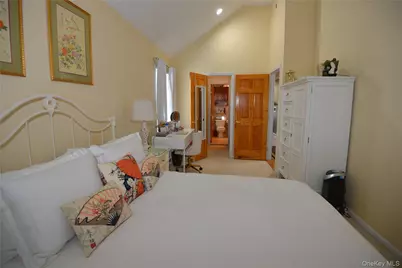 2698 Rosebud Avenue, Merrick, NY 11566 - Photo 22