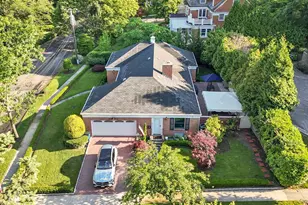 1-05 Park Ln, Douglaston, NY 11363 - Photo 46