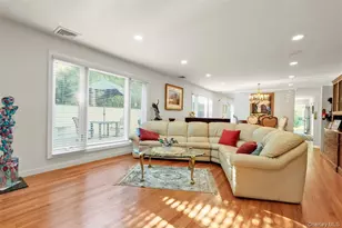 1-05 Park Ln, Douglaston, NY 11363 - Photo 8