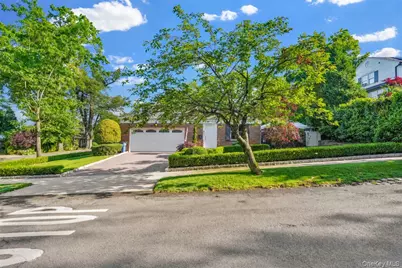 105 Park Lane, Douglaston, NY 11363 - Photo 2