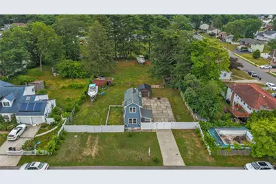 15 Saint Johns Place, West Babylon, NY 11704 - Photo 14