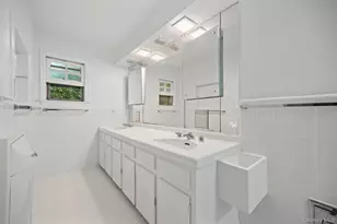 98 Brookby Rd, Scarsdale, NY 10583 - Photo 14