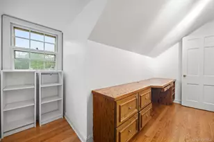 98 Brookby Rd, Scarsdale, NY 10583 - Photo 22