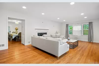 98 Brookby Road, Scarsdale, NY 10583 - Photo 8