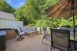 129 Farm House Ct, Manorville, NY 11949 - Photo 32