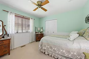 129 Farm House Ct, Manorville, NY 11949 - Photo 26