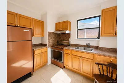 1623 Lurting Avenue, Bronx, NY 10461 - Photo 12