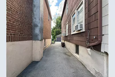 1623 Lurting Avenue, Bronx, NY 10461 - Photo 18