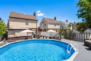 166-48 24th Rd, Whitestone, NY 11357 - Photo 16