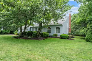3 Liberty Ln, Miller Place, NY 11764 - Photo 2