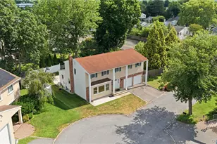 308 S Oyster Bay Rd, Syosset, NY 11791 - Photo 32