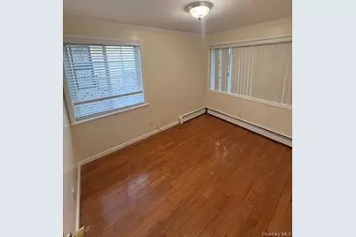 25322 147th Road #1, Rosedale, NY 11422 - Photo 2
