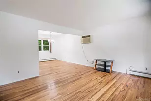 39 Wolf hollow Rd, Centereach, NY 11720 - Photo 6