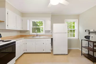 35 Ward Avenue, Northport, NY 11768 - Photo 8