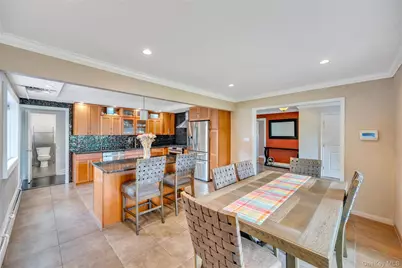 11 Ann Court, North Babylon, NY 11703 - Photo 6
