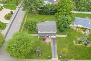 11 Ann Ct, North Babylon, NY 11703 - Photo 30