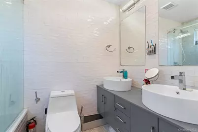 18906 122nd Avenue, Springfield Gardens, NY 11413 - Photo 20