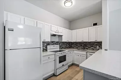 221 Beach 80th Street #1G, Far Rockaway, NY 11693 - Photo 4