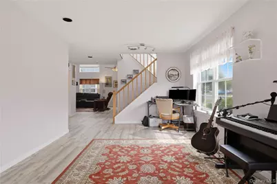 9 Shady Lane, Central Islip, NY 11722 - Photo 10