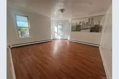 10124 Jamaica Avenue, Richmond Hill, NY 11418 - Photo 2
