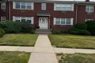 233 N Middletown Rd, Pearl River, NY 10965 - Photo 2