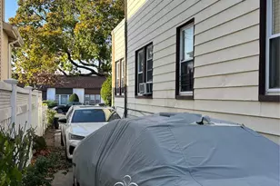 139-55 230th Pl, Springfield Gardens, NY 11413 - Photo 14