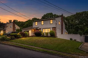 35 Washington Heights St, Selden, NY 11784 - Photo 2