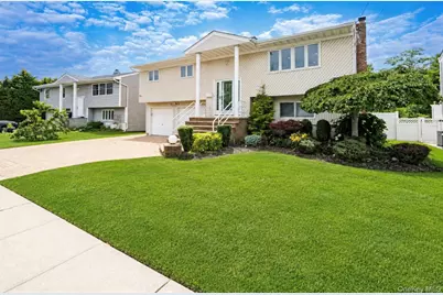 3824 Illona Lane, Oceanside, NY 11572 - Photo 2