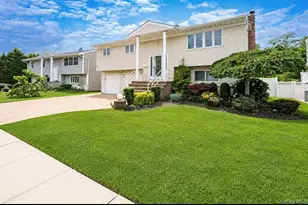 3824 Illona Ln, Oceanside, NY 11572 - Photo 2