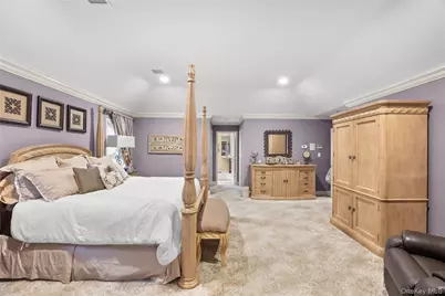 56 Sage Hollow Court, Dix Hills, NY 11746 - Photo 28