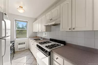 609 Palmer Road #7C, Yonkers, NY 10701 - Photo 10