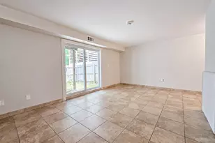 136 Hill Crescent, Calverton, NY 11933 - Photo 6
