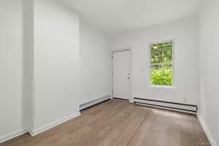 411 Liberty St, Newburgh, NY 12550 - Photo 16