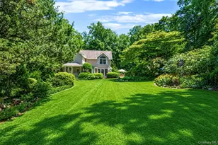 111 Stony Hollow Rd, Centerport, NY 11721 - Photo 30
