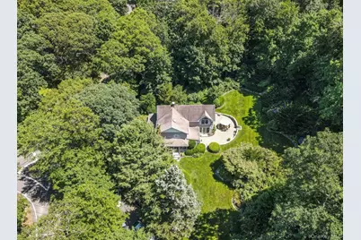 111 Stony Hollow Road, Centerport, NY 11721 - Photo 2