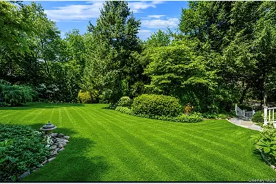 111 Stony Hollow Road, Centerport, NY 11721 - Photo 28