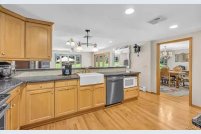 111 Stony Hollow Road, Centerport, NY 11721 - Photo 12