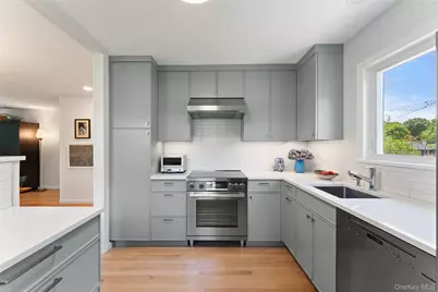 170 Crest Drive, Tarrytown, NY 10591 - Photo 8