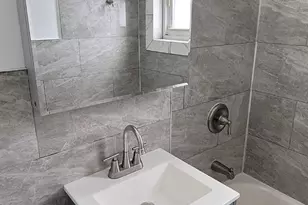 131-78 Laurelton Pkwy, Rosedale, NY 11422 - Photo 14
