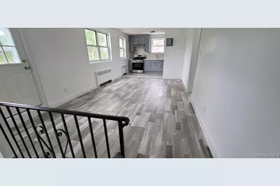 131-78 Laurelton Parkway #Upper, Rosedale, NY 11422 - Photo 4